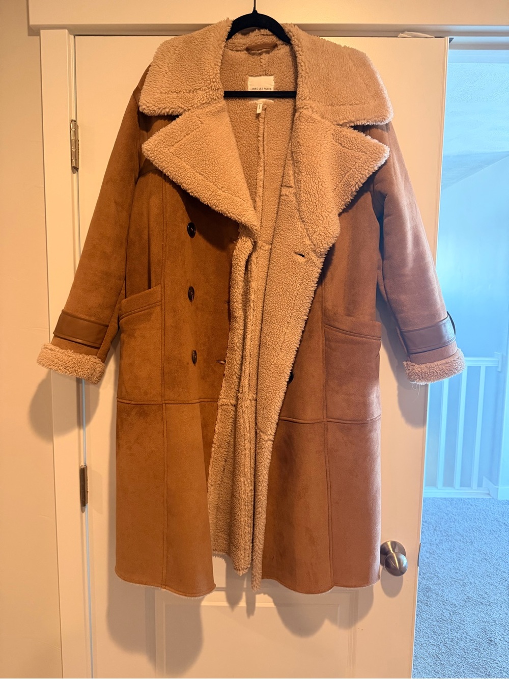 Avec Les Filles Brown Shearling Coat with Cream Trimmed Collar - Picture 3 of 5